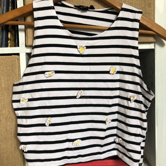 Cropped Tee - Picture 1 of 1